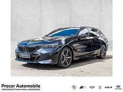 Neu BMW 540 303 PS (222 kW) 2026 Schwarz (m carbonschwarz metallic) Kombi