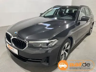 Gebraucht BMW 520 190 PS (139 kW) 2022 Grau Limousine
