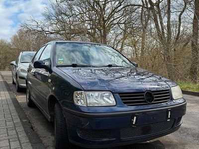 Gebraucht VW Polo 60 PS (44 kW) 2001 Blau Kleinwagen