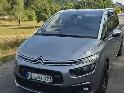Gebraucht Citroën C4 SpaceTourer Shine 163 PS (119 kW) 2019 Silber Van / Kleinbus