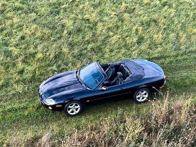 Jaguar XK8