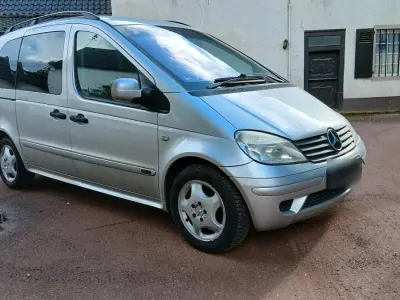 Gebraucht Mercedes Vaneo 80 PS (58 kW) 2003 Silber Van / Kleinbus
