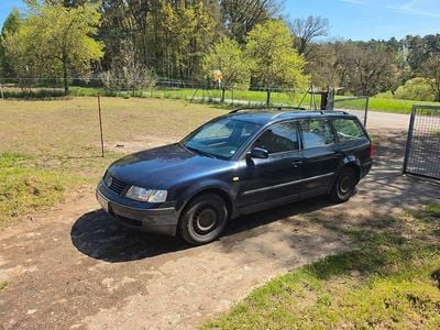 Usata VW Passat 150 CV (110 kW) 1988 Blu Station wagon