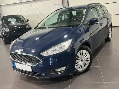Usata Ford Focus 101 CV (74 kW) 2017 Blu Berlina