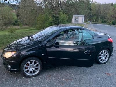 Gebraucht Peugeot 206 CC 136 PS (100 kW) 2003 Schwarz Cabrio