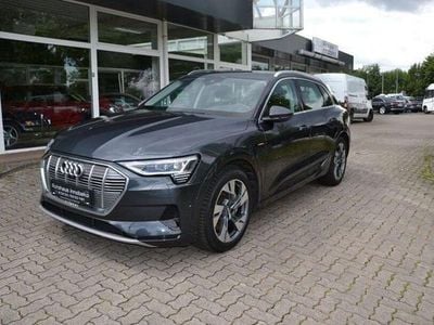 Gebraucht Audi e-tron Advanced 230 kW (313 PS) 2019 Manhattan gray metallic SUV
