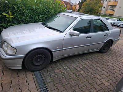 Mercedes C180