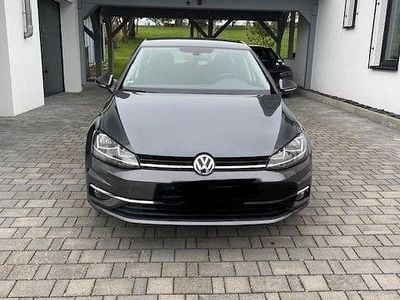 Gebraucht VW Golf VII Sound 125 PS (91 kW) 2017 Grau Limousine