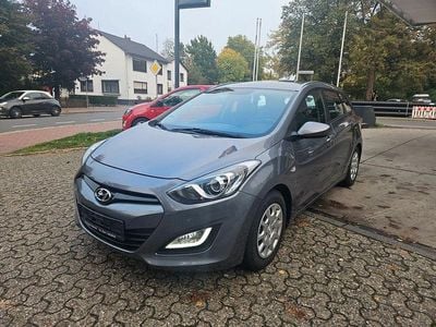 Grau Gebraucht 2013 Hyundai i30 Classic Kombi | 4.700 € (Fairer Preis)