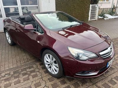 Gebraucht Opel Cascada 140 PS (102 kW) 2015 Samtrot (p2)/berry red (p2) Cabrio