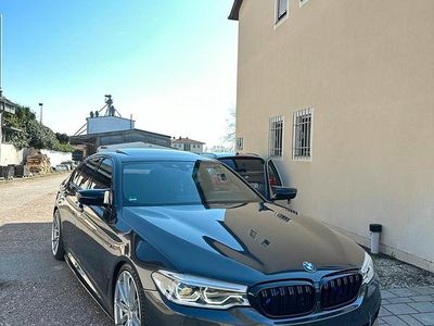 Grau Gebraucht 2017 BMW 530 Limousine | 27.900 €