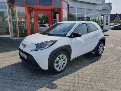 Usata Toyota Aygo X X-play 72 CV (52 kW) 2024 Bianco SUV