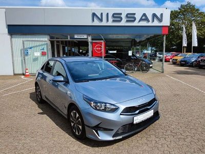 Gebraucht Kia Ceed Vision 140 PS (102 kW) 2024 Silber Kleinwagen