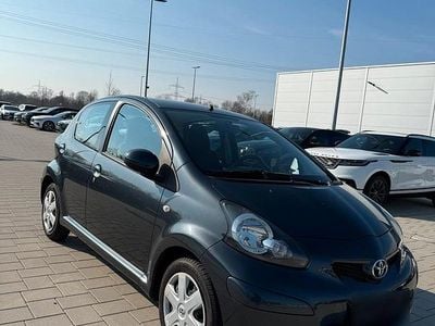 Usata Toyota Aygo 68 CV (50 kW) 2009 Grigio Utilitaria