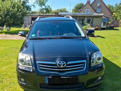Gebraucht Toyota Avensis Sol 177 PS (130 kW) 2006 Schwarz Kombi
