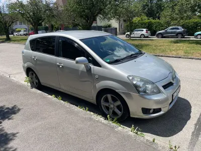 Gebraucht Toyota Corolla Verso Sol 177 PS (130 kW) 2008 Silber Van / Kleinbus