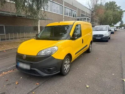 Gebraucht Fiat Doblò 95 PS (69 kW) 2017 Gelb Van / Kleinbus