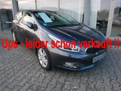 Używany Kia Ceed Spirit 135 KM (99 kW) 2013 Szary Hatchback