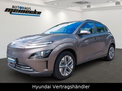 Gebraucht Hyundai Kona Select 100 kW (136 PS) 2021 Silky bronze / met SUV