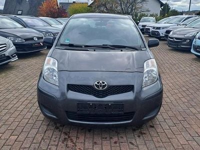Grau Gebraucht 2009 Toyota Yaris Cool Kleinwagen | 3.600 € (Etwas zu teuer)
