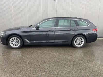Gebraucht BMW 520 190 PS (139 kW) 2021 Sophistograu brillanteffekt Kombi