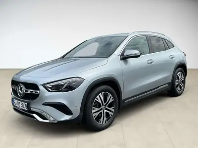 Gebraucht Mercedes GLA180 136 PS (100 kW) 2026 Metalliclack hightechsilber SUV