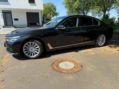 BMW 730