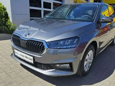 Nowe Skoda Fabia Essence 95 KM (69 kW) 2026 Szary Hatchback