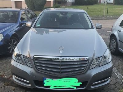 gebraucht Mercedes E220 