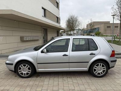 Usata VW Golf IV Comfortline 102 CV (75 kW) 2002 Berlina