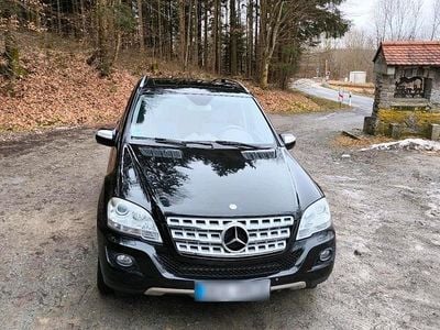 Usata Mercedes ML350 235 CV (172 kW) 2010 Nero SUV
