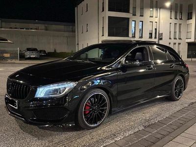 Gebraucht Mercedes CLA200 Shooting Brake AMG line 156 PS (114 kW) 2015 Schwarz Kombi