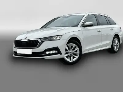 Usata Skoda Octavia Style 116 CV (85 kW) 2023 Bianco Station wagon