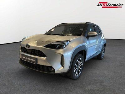 Neu Toyota Yaris Cross 131 PS (96 kW) 2025 Silber SUV