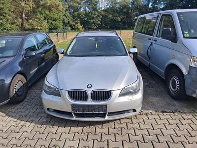 BMW 525