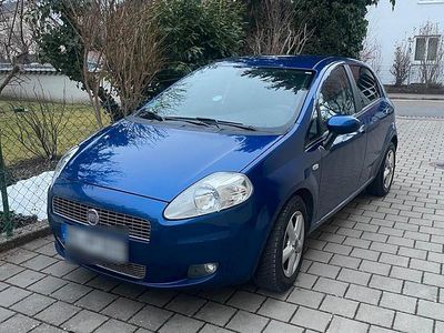 Gebraucht Fiat Punto 95 PS (69 kW) 2009 Blau Kleinwagen