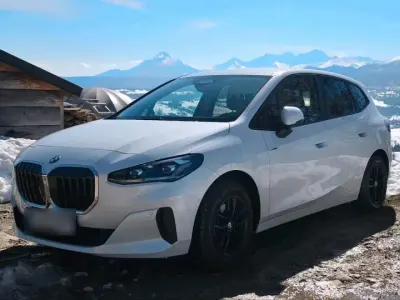 Gebraucht BMW 218 Luxury Line 150 PS (110 kW) 2023 Andere farben Kombi