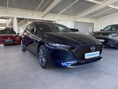 Gebraucht Mazda 3 Exclusive 140 PS (102 kW) 2025 Deep crystal blue (metallic) Limousine