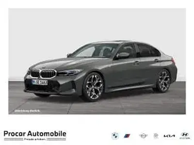 Gebraucht BMW 330 258 PS (189 kW) 2025 Grau (dravitgrau) Limousine