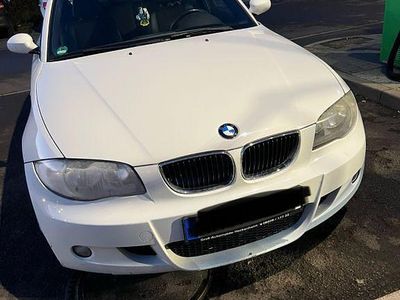 Weiß Gebraucht 2008 BMW 118 M Sport Kleinwagen | 3.249 € (Fairer Preis)