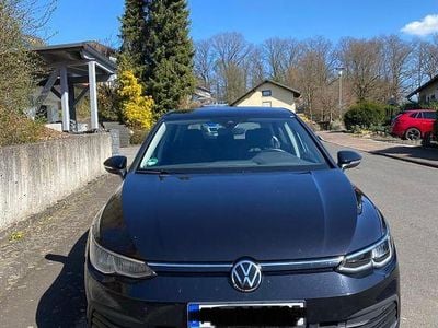 Gebraucht VW Golf VII Life 150 PS (110 kW) 2021 Schwarz Kleinwagen