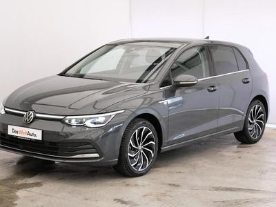 Gebraucht VW Golf VIII Style 150 PS (110 kW) 2023 Grau metallic Kleinwagen