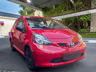 Second-hand Toyota Aygo 68 CP (50 kW) 2007 Roșu Hatchback