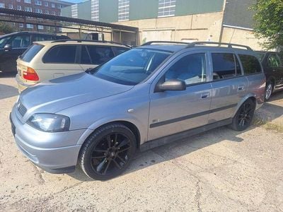 Grau Gebraucht 2003 Opel Astra Njoy Kombi | 2.200 € (Teuer)