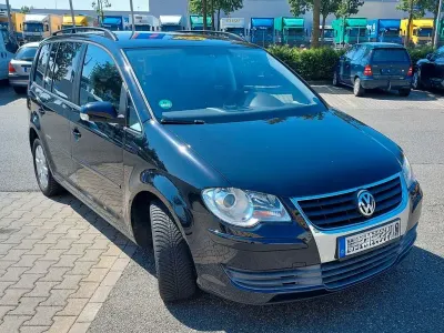 Gebraucht VW Touran United 102 PS (75 kW) 2009 Schwarz Van / Kleinbus