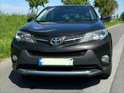 Gebraucht Toyota RAV4 Executive 150 PS (110 kW) 2015 Braun SUV