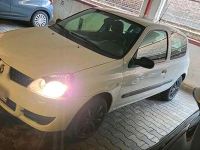 Renault Clio II