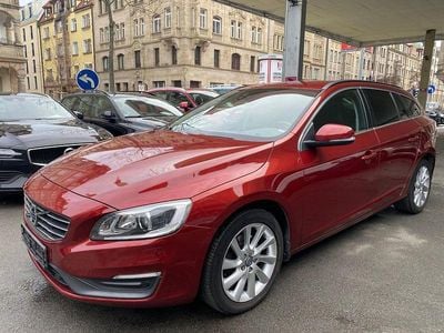 Second-hand Volvo V60 Momentum 179 CP (131 kW) 2013 Roșu Break