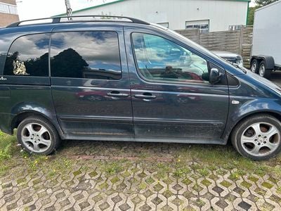 Mercedes Vaneo