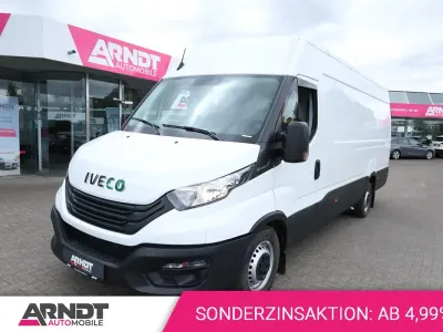 Gebraucht Iveco Daily 156 PS (114 kW) 2024 Weiß ic 194 Limousine